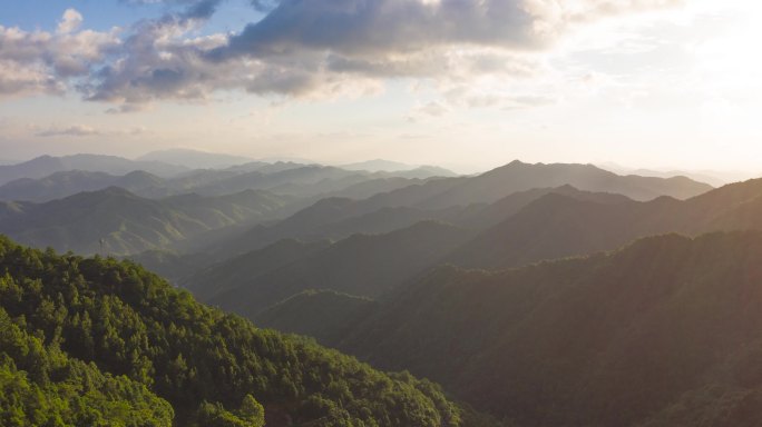 七峰山-佛光穿云