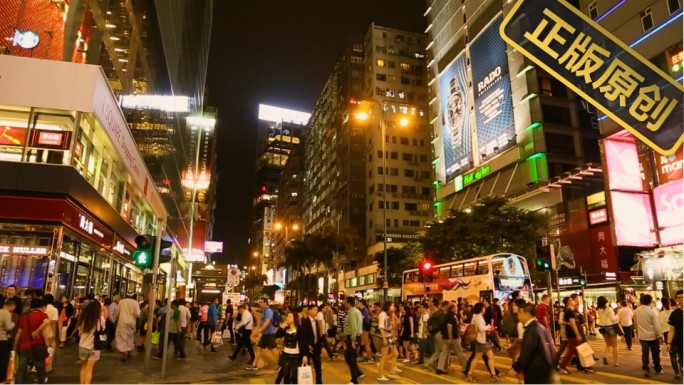 香港夜景街景行人商业街人流