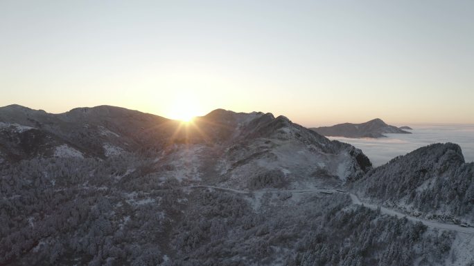 航拍神农架雪景-05