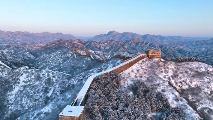 河北承德金山岭长城雪后晨光