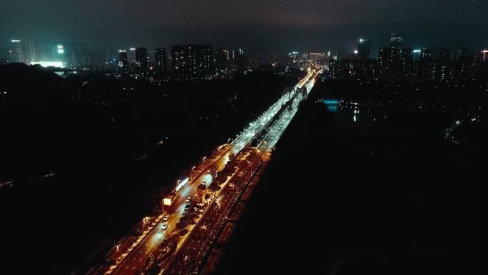 观山湖公园夜景的寂静