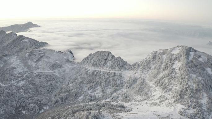 航拍神农架雪景-03