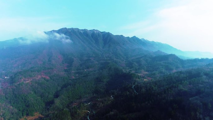 美丽乡村 山、路、农村、雾