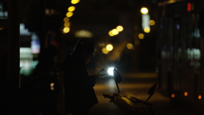 北京的深夜，无人街道，寂静城市，街景