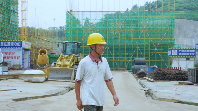 被欠薪农民工 沮丧民工 被欠薪建筑工人