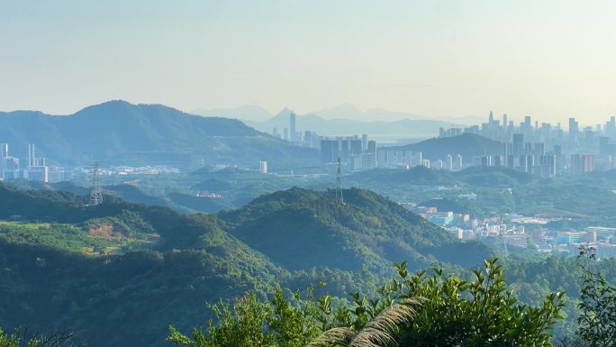 羊台山眺望山川城市大景