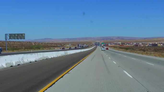 美国高速公路行车记录仪实拍画面
