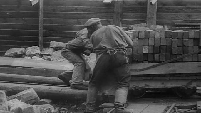 30年代修建房屋工人