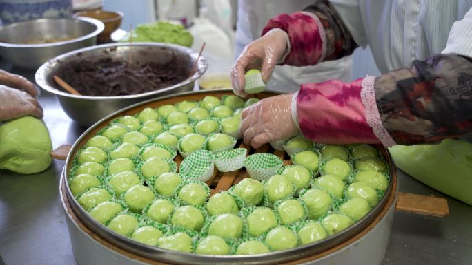 4k江南美食青团子制作流程