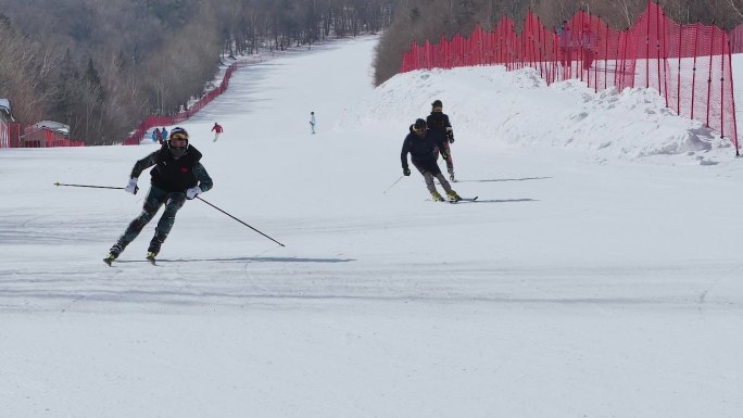 越野自由式滑雪冬奥会滑雪升格高帧镜头