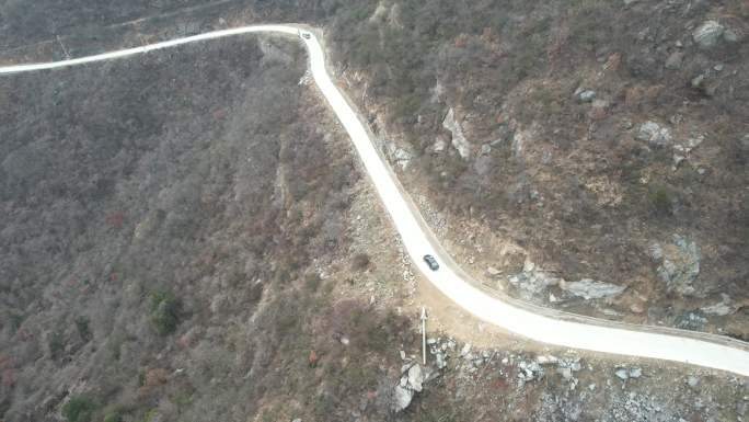 大悟山盘山公路航拍