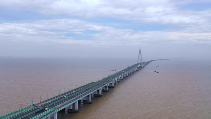 航拍杭州湾大桥