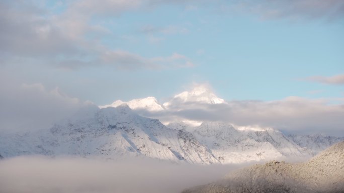 梅里雪山风光云雾延时