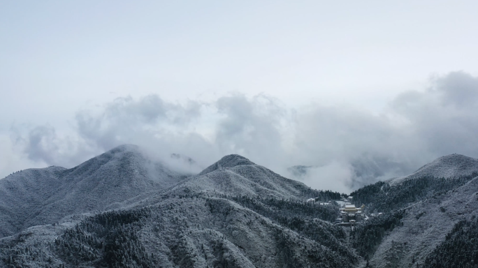 南岳衡山雾凇下雪雪景冰挂云海航拍 4K
