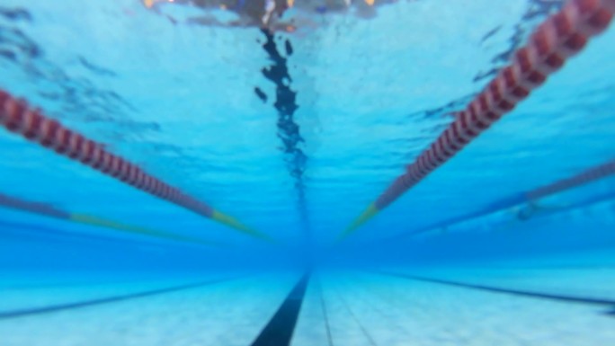 游泳馆 水下 水底画面 游泳 2k