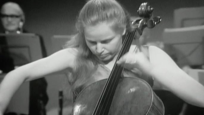 上世纪50年代音乐会大提琴手