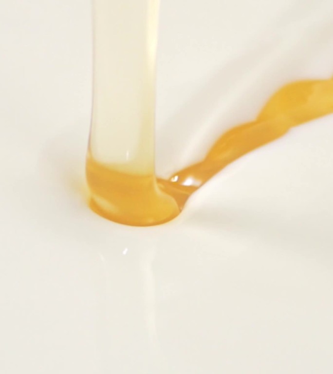 酸奶勺子牛油果蜂蜜美食高速