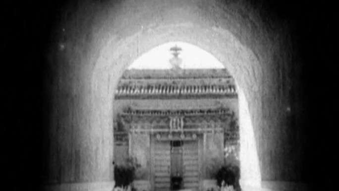 1925年紫禁城打开大门