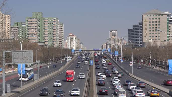 北京西三环航天桥车流