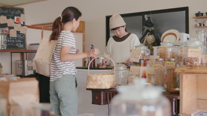 购买小商品都市人文城市日常商店店铺