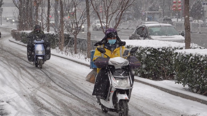 北京雪骑手外卖小哥