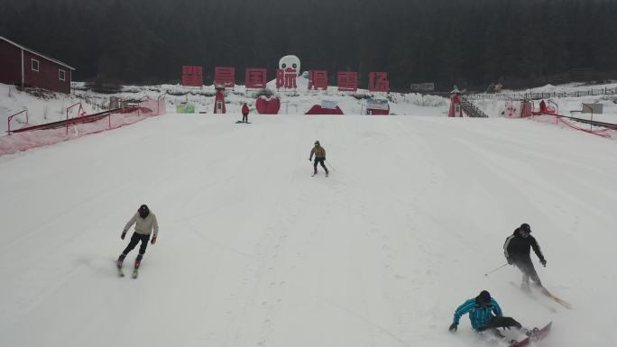 滑雪场 瞿昙国际滑雪场 滑雪