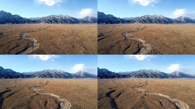 航拍中国-山脉西部旷野大地戈壁