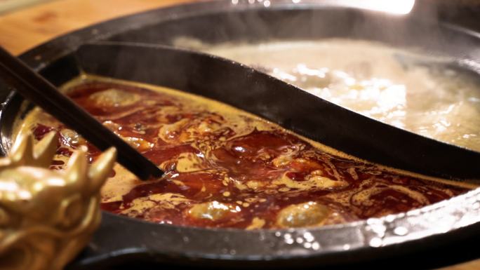 涮火锅吃沸腾肥牛肉食材成都重庆四川特写