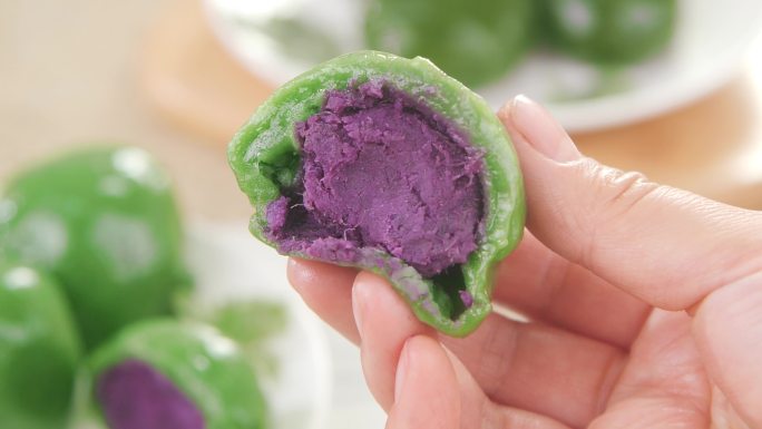 紫薯青团