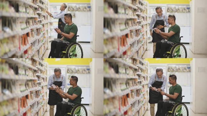 残疾人在超市用手机向购物清单上的助理询问