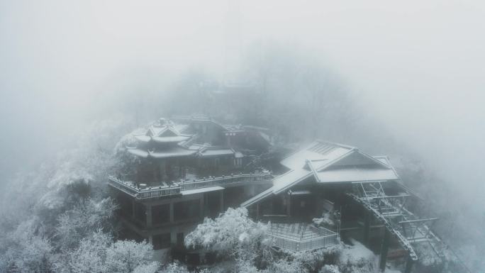 大雪中的杭州北高峰古建筑大气航拍4K