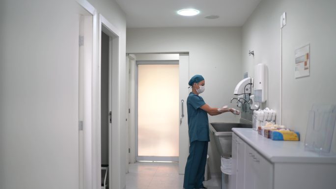 护士在医院洗手医生医学设备手术医疗门诊急