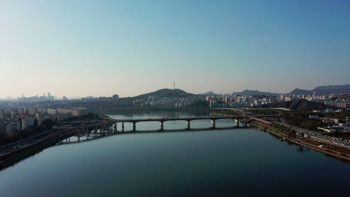 首尔市中心城市天际线鸟瞰图