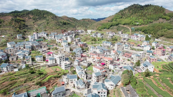 4K航拍山顶乡村治愈风景素材