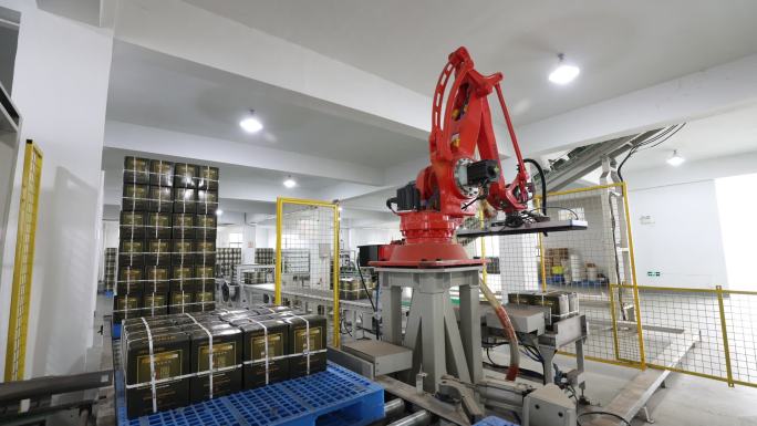 实拍产品加工工厂机械臂运转生产素材