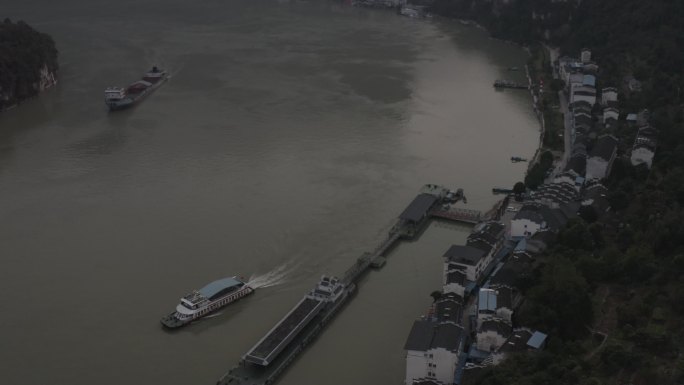 三峡 轮渡离港高清航拍