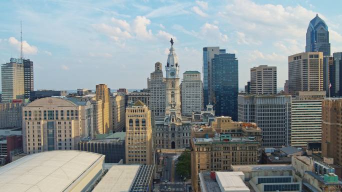 费城市政厅鸟瞰图美国地标建筑天际线夏季夏