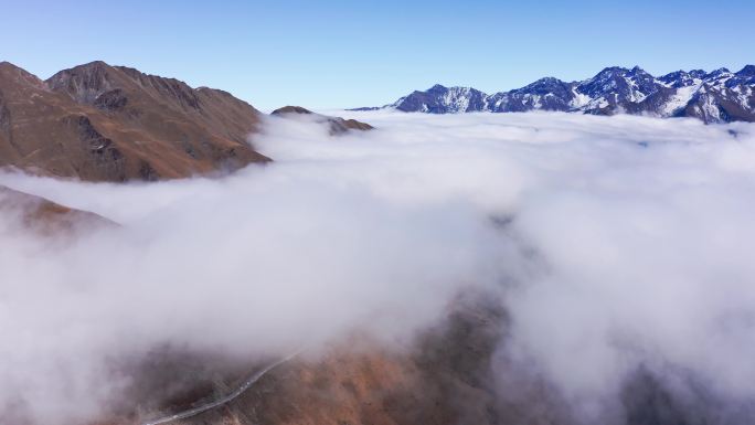 四川阿坝州小金县巴朗山航拍