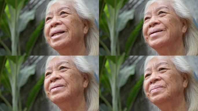 快乐的亚洲老妇人的肖像