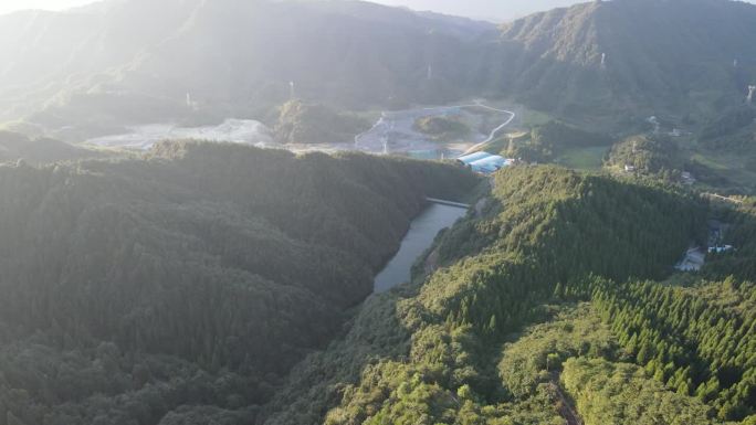 青山 航拍 贵州  高塔 箐山森林公园