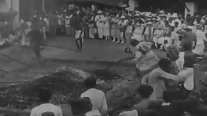 上世纪初东南亚新加坡跳火节