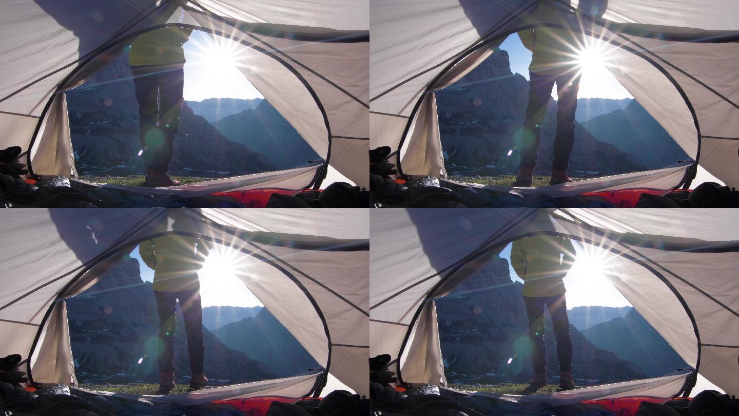 日出时，登山者在帐篷里醒来