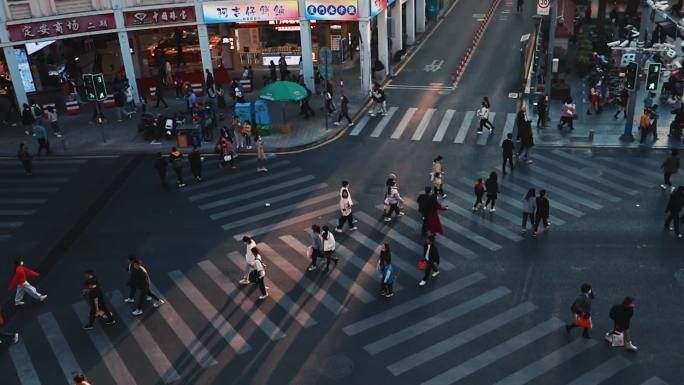 都市斑马线人流慢镜头背景视频素材