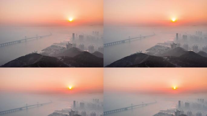 大连城市平流雾日落