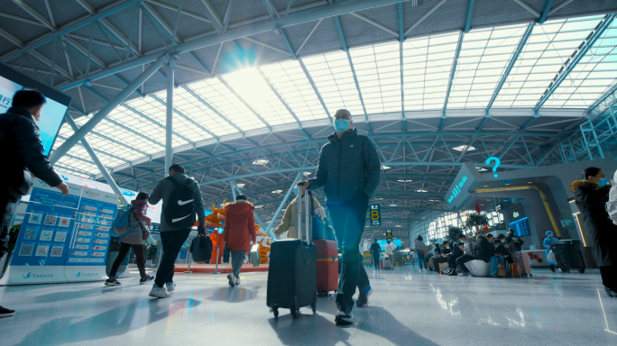 机场推行李箱乘客遥墙机场济南机场