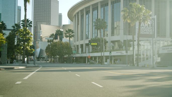 洛杉矶市中心空荡荡的街道