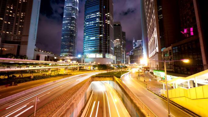 夜间香港街头交通城市夜景宣传车流量延时