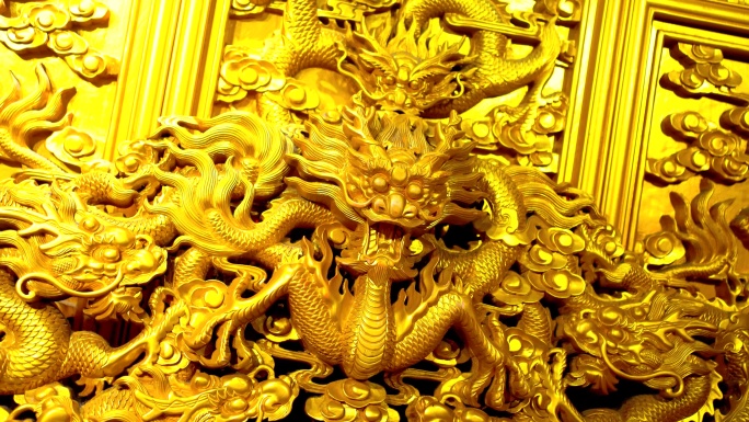 中国文化金色龙椅