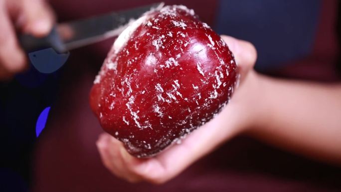 【镜头合集】水果刀刮蛇果红苹