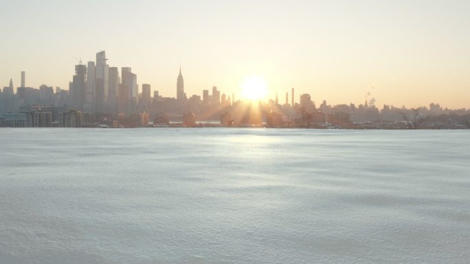 纽约市日出的冬季场景